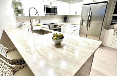 Casa del Mar Condo | Completely renovated, luxury 2-bedroom condo on Isla Del Sol near St. Pete Beach