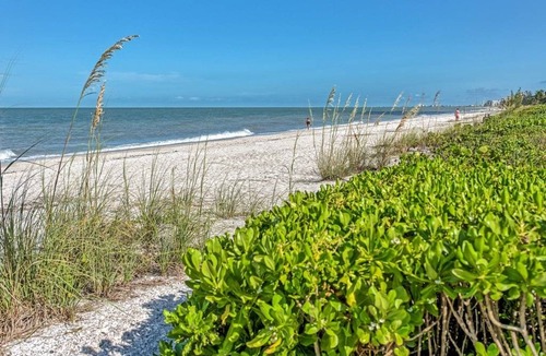 Bonita Springs Condo | Condo ∙ 3 bedrooms ∙ 6 guests