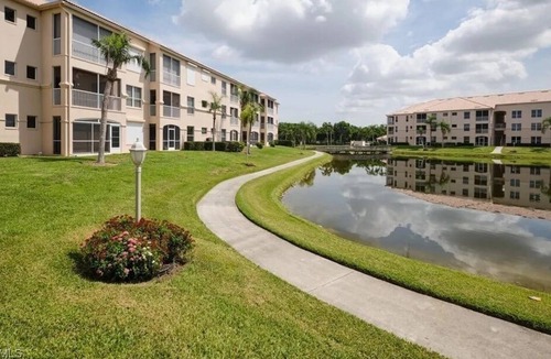 Tropical Cove Condo | Condo in gated community, 5 minutes from Sanibel, Beaches & 1 mile from hospital