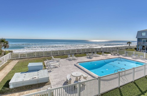 South Patrick Shores Condo | Condo on-the-beach! Direct ocean views!