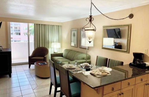 Palm Beach Shores Condo | Condo On The Beach! Singer Island | Beachfront Location