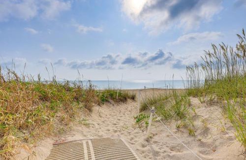 Fort Pierce House | Condo w/Patio & Resort Amenities in Fort Pierce!