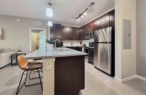 Pinellas Park Apartment | Contemporary Comfort in Prime Location
