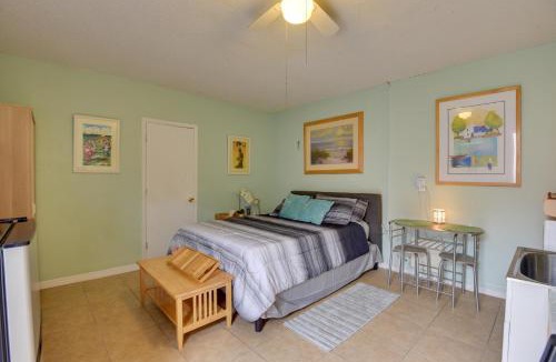 Whitfield Apartment | Convenient Sarasota Studio w/Lush Backyard!