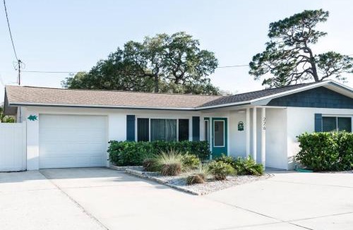 Baywood Village House | Coral Cottage pool gas firepit a 2bed 2bth sleeps 6