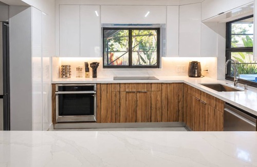 Coral Springs House | Coral Springs Oasis Retreat