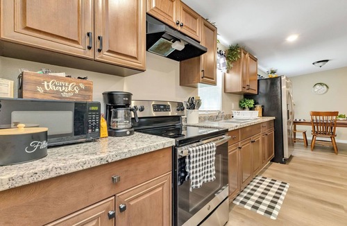 Arcadia House | Country Setting. Newly renovated double wide Home.