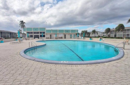 Boynton Beach Apartment | Cozy 1-bedroom apartment with AC in charming Boynton Beach