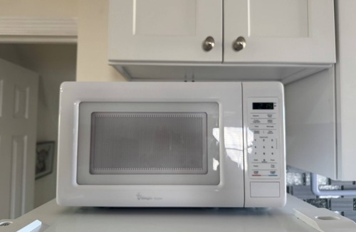 Hempstead Apartment | Cozy 1-bedroom apartment with Private Entrance In Quiet Home