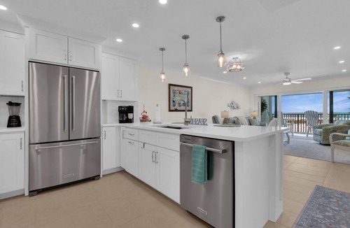 Fort Myers Beach Condo | Cozy 1-bedroom condo in peaceful Fort Myers Beach with AC