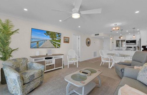 Fort Myers Beach Condo | Cozy 1-bedroom condo in peaceful Fort Myers Beach with AC