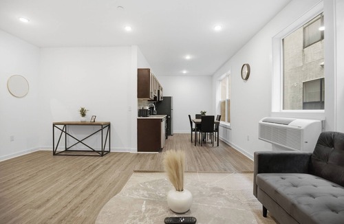 Fairmount Apartment | Cozy 1BR home inside the Fairmount Square building