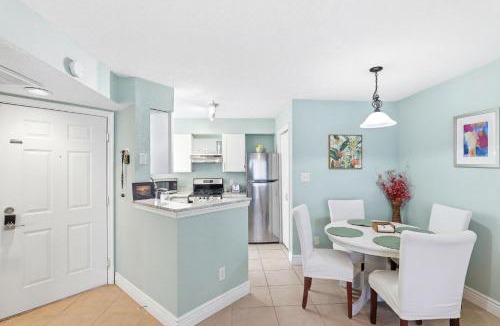 Ocean Side Village Apartment | Cozy 1BR Retreat Near Melbourne Beach Sleeps 4