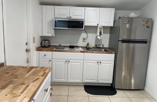 Pompano Beach Cottage | Cozy 2-bedroom cottage, 3 miles to marvelous Beaches