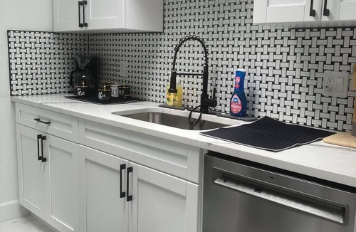 Oldsmar House | Cozy 2-bedroom house in enjoyable Oldsmar with AC