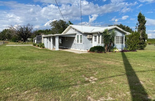 Lake Wales House | Cozy 2-bedroom pool home in the country 4 miles from downtown Lake Wales