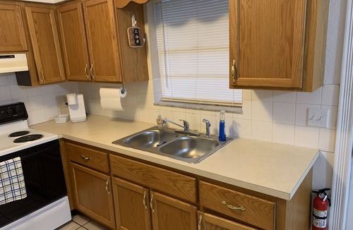 Okeechobee House | Cozy 3 bedroom home- 5 minutes from Lake Okeechobee