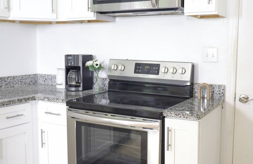 Tallahassee House | Cozy 3-bedroom house with AC, WiFi in terrific Tallahassee