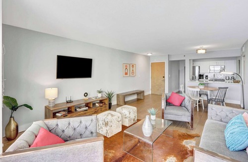 Brickell Apartment | Cozy 3BR Condo with Ocean View and Balcony