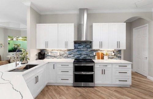 Bonita Springs House | Cozy 3BR house w/AC minutes from the best beaches & minutes to Naples 5th Ave