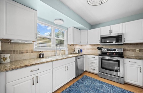 Port Saint Lucie House | Cozy 3BR Retreat – Close to Beaches, Golf & Dining!