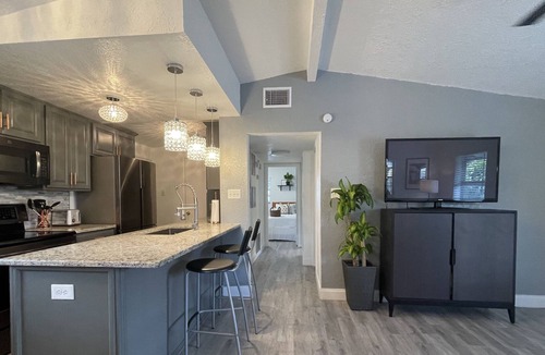Orient Park House | Cozy and Convenient in the City