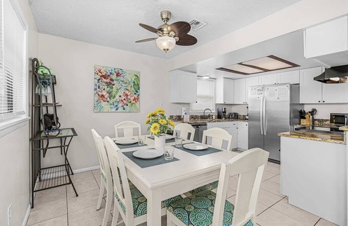 Englewood Condo | Cozy Coastal Quadruplex on Manasota Key, Entire Property Rental, Sleeps 12