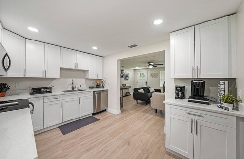 Zephyrhills West House | Cozy, comfortable, and fully remodeled lovely home in friendly Zephyrhills