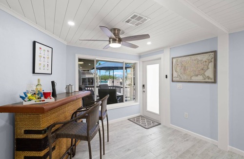 Siesta Key Condo | Cozy Condo in Siesta key with boat dock