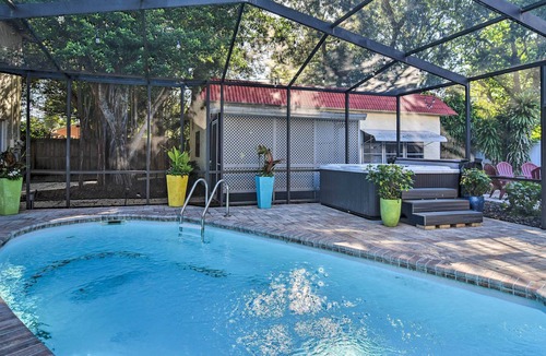 Gulfport Cottage | Cozy Cottage Retreat: 2 Mi to Gulfport Beach!