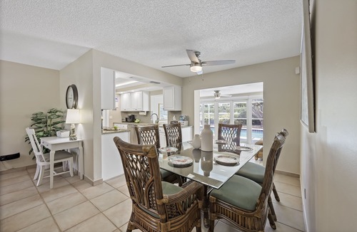 Marco Island House | Cozy Home | Sunroom, Pool & Steps to Beach