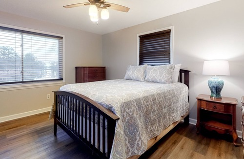 Leesville House | Cozy lakefront getaway with private dock & boat ramp + central AC, hot tub, WiFi