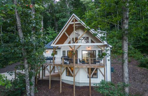 Swannanoa House | Cozy Luxury Treehouse 10 Min To Asheville Mountain Views