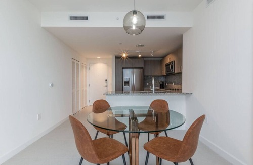 Doral Apartment | Cozy & Modern 1BR Perfect for Business or Leisure
