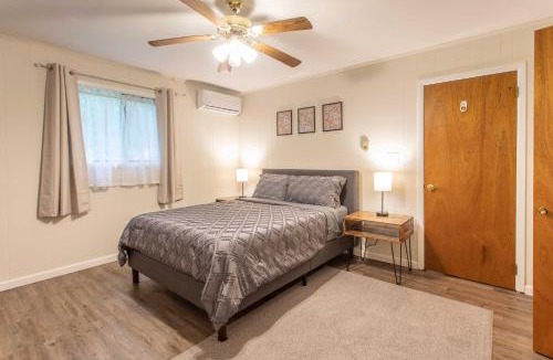 Gouldsboro House | Cozy Poconos Ranch Home w/Pool Access, Near Lake!