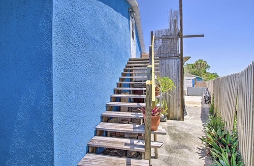 Palm Shores Villa | Cozy private villa river views & dock