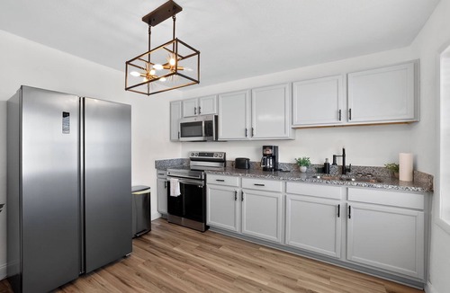 Ballast Point House | Cozy Quiet Retreat with AC, Big Yard & Fire Pit - 2706B