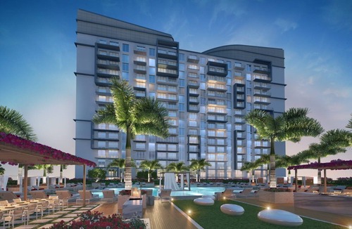Doral Apartment | Cozy Studio Suite w/City View, Work Desk & Pool