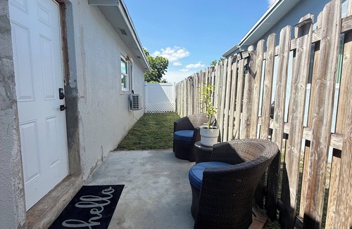 Sunrise Apartment | Cozy Sunrise Retreat Private 1BR with AC & WiFi