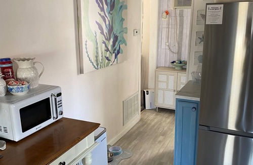 Mystic Island House | Cozy, Waterfront Cottage.Hot Tub! Avail Jul 28-Aug 1!