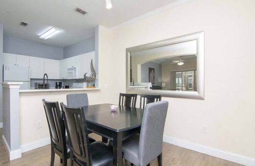 Tampa Condo | Crescent Palms - Near Brandon, Tampa, Riverview