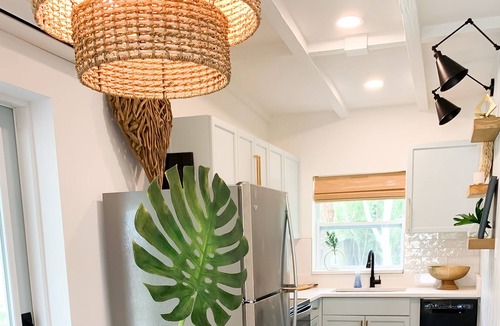 Melbourne Village Cottage | Curly’s Cottage, a vintage coastal retreat