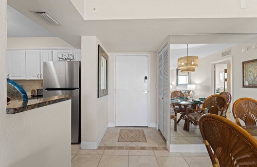 Siesta Key Apartment | Cute Siesta Key Condo Close To Beach Restaurants