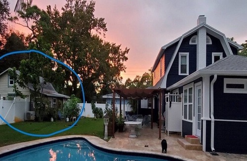 Gulfport Cottage | Cutest Cottage in Gulfport - 3 minutes from Art District!