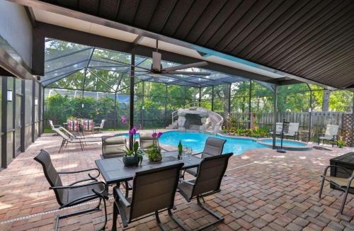 Country Oaks House | Cypress Lake Pool Home