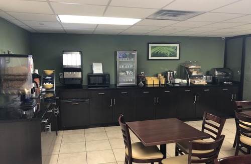 Borough Park Hotel | Days Inn by Wyndham Brooklyn Borough Park