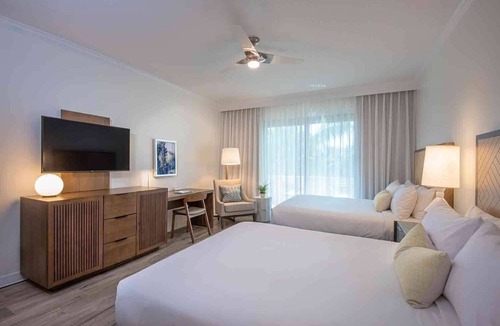 Marathon Hotel | Dbl Queen Room | Pool, Spa & Kayak | No Hidden Fee