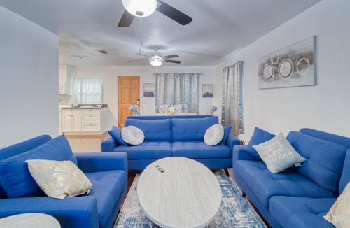 Concerned Citizens of Gibsonton Area House | Dd's CharmingHome