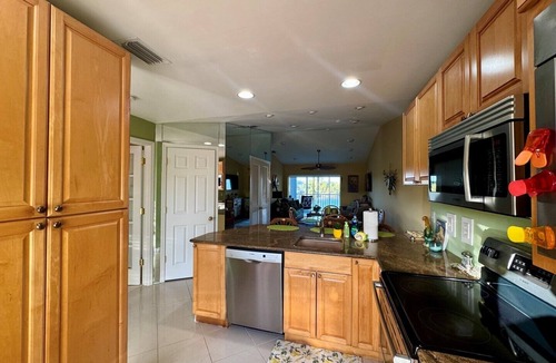 Hammock Bay Condo | Delightful Lake View Condo just minutes to Marco Island
