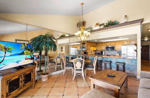 Destin Condo | Direct gulf view, exceptional BEACH FRONT, quiet, small complex w/pool